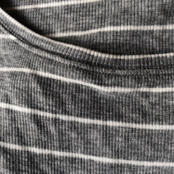 BCBG long sleeve shirt, size S - Picture 6 of 6